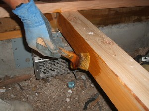 床下の材料には防蟻処理を施します。ただ、一番大事なのは床下の換気がしっかりと取れていることです。